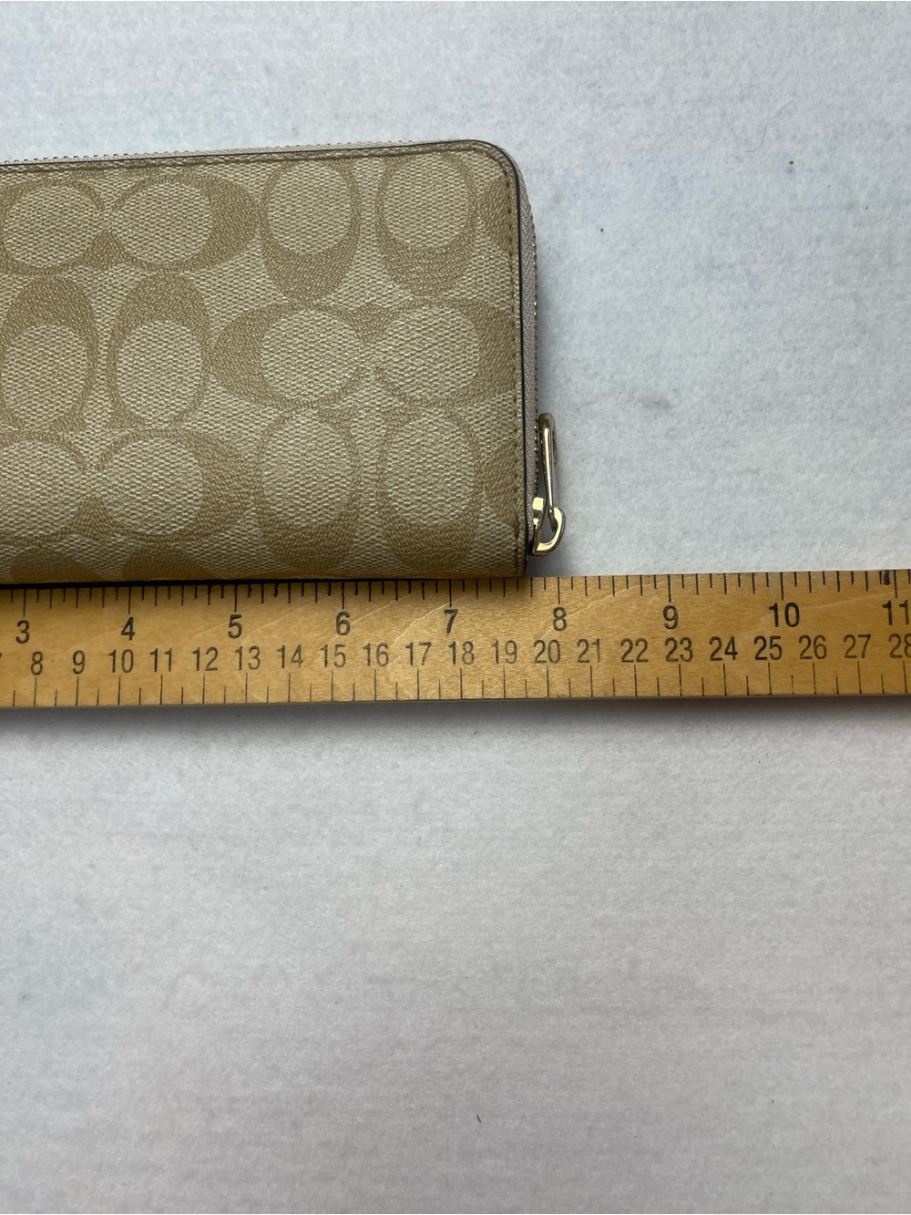 Coach Signature Zip-Around Wallet in Beige and Light Brown with Gold Hardware - Picture 5 of 6